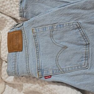 Levi's Wedgie Straight leg, Sz 29